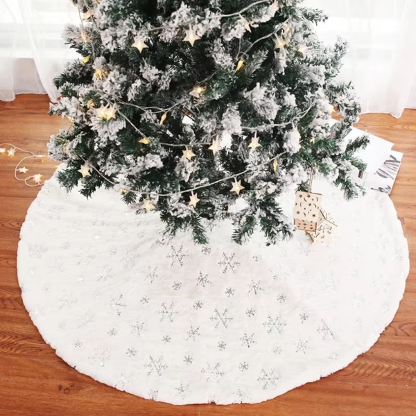 15 Inch 38 Cm Plush White Faux Fur Christmas Tree Skirt - Image 6