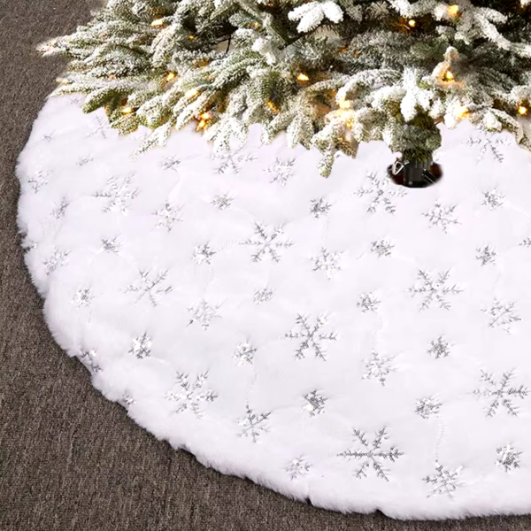 15 Inch 38 Cm Plush White Faux Fur Christmas Tree Skirt - Image 2